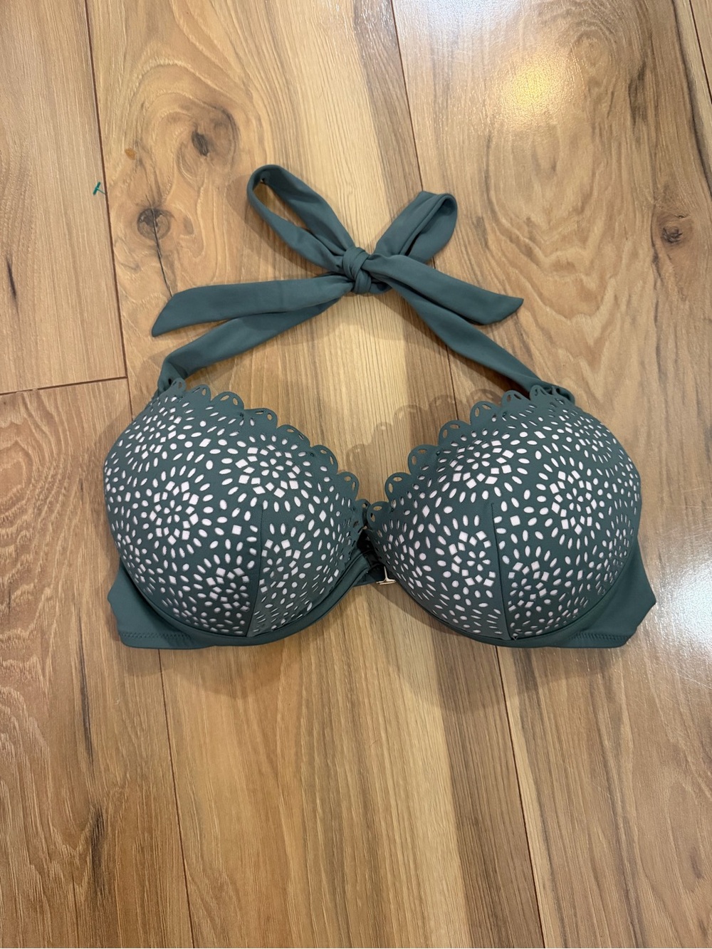 Shade & Shore Green Halter Push-Up Bikini Top with Cutout